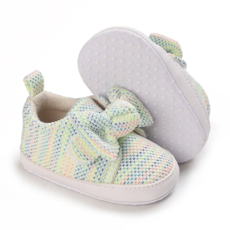 White Soft-Soled Infant Sneakers – Non-Slip Shoes (0–18M)
