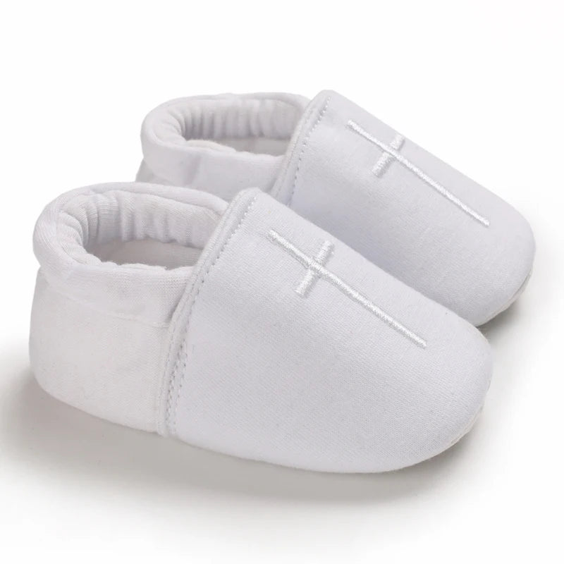 White Soft-Soled Infant Sneakers – Non-Slip Shoes (0–18M)