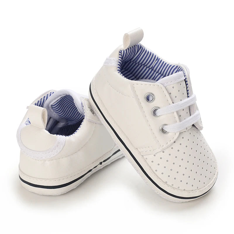 White Soft-Soled Infant Sneakers – Non-Slip Shoes (0–18M)