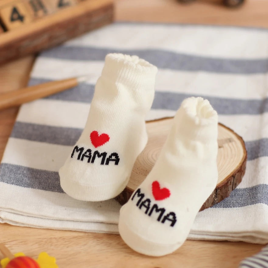 2 Pairs Baby “I love Mama & Papa” Cotton Socks – Newborn Gift