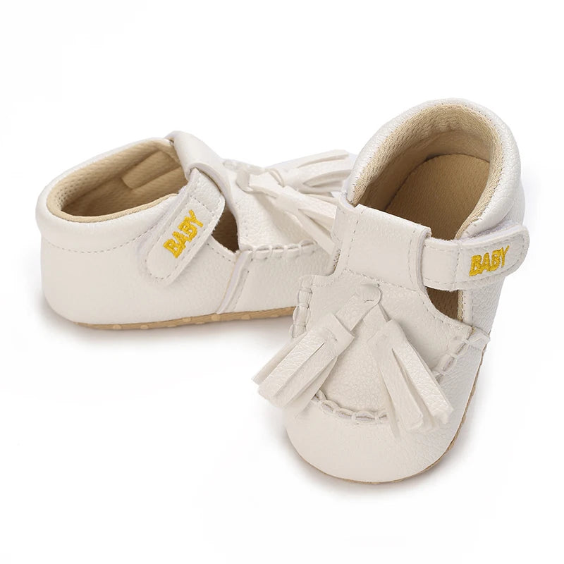 White Soft-Soled Infant Sneakers – Non-Slip Shoes (0–18M)