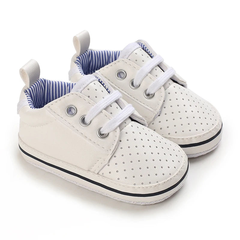 White Soft-Soled Infant Sneakers – Non-Slip Shoes (0–18M)
