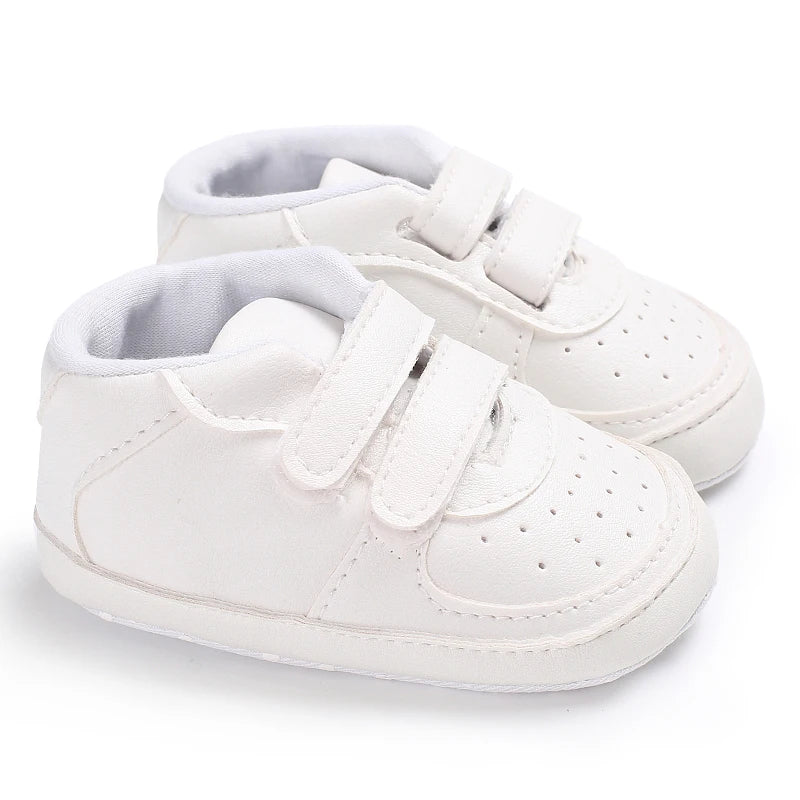 White Soft-Soled Infant Sneakers – Non-Slip Shoes (0–18M)