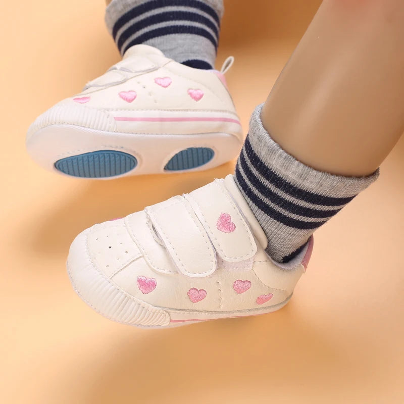White Soft-Soled Infant Sneakers – Non-Slip Shoes (0–18M)