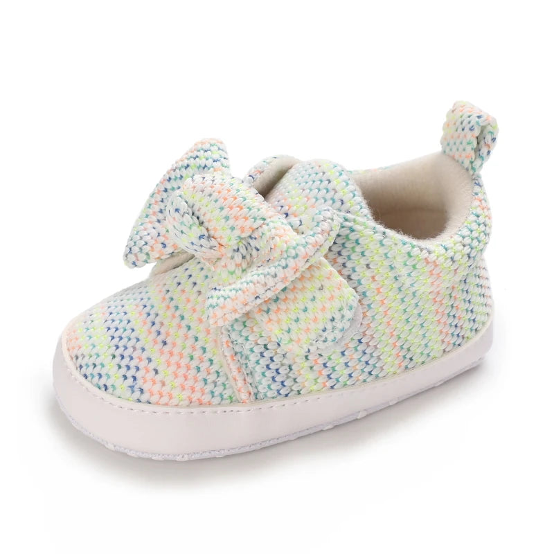 White Soft-Soled Infant Sneakers – Non-Slip Shoes (0–18M)