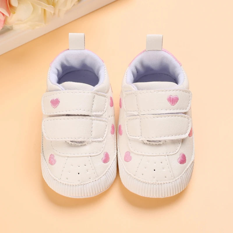 White Soft-Soled Infant Sneakers – Non-Slip Shoes (0–18M)