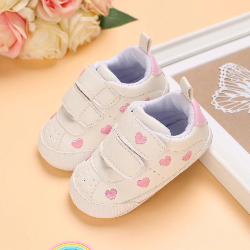 White Soft-Soled Infant Sneakers – Non-Slip Shoes (0–18M)