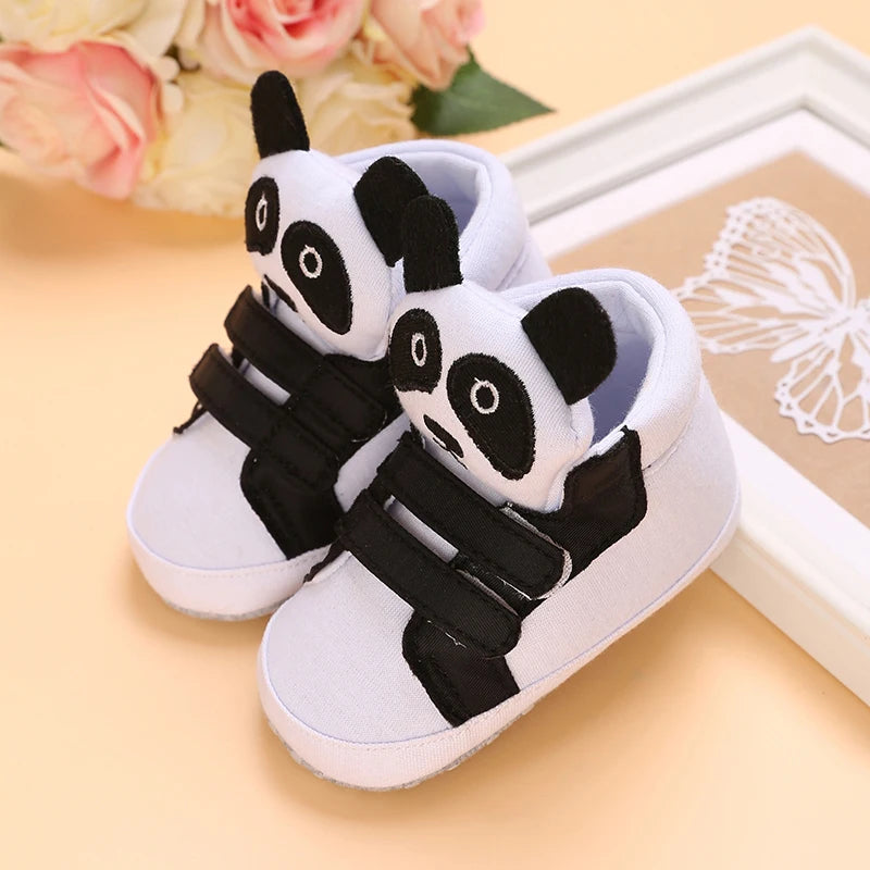 White Soft-Soled Infant Sneakers – Non-Slip Shoes (0–18M)