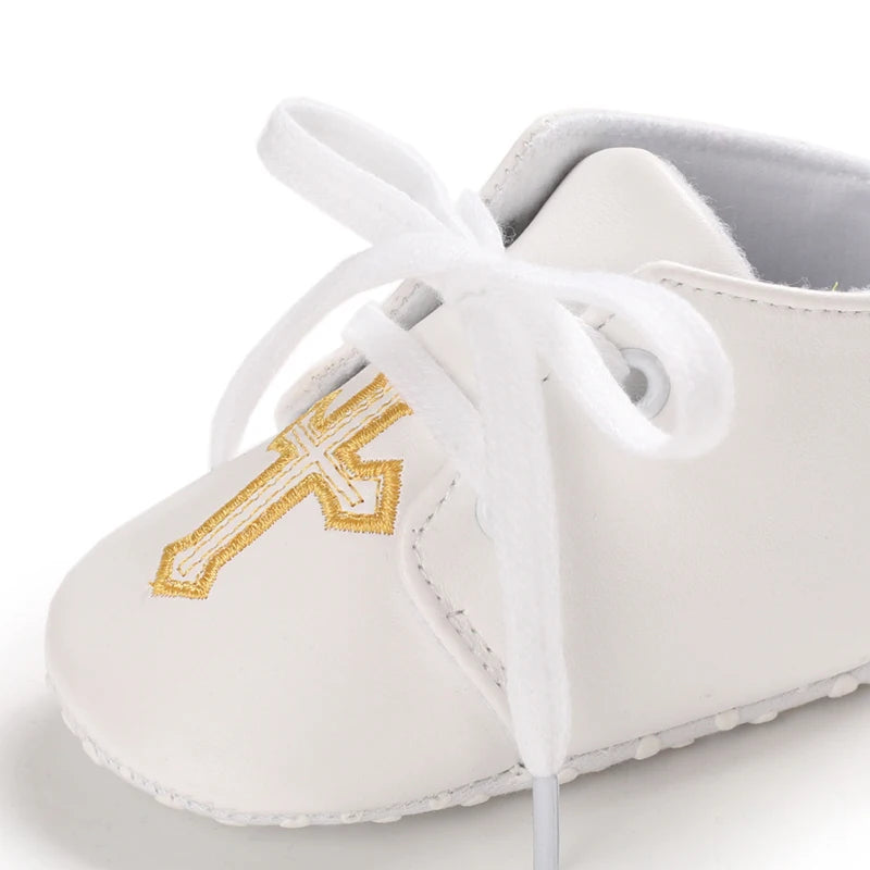 White Soft-Soled Infant Sneakers – Non-Slip Shoes (0–18M)