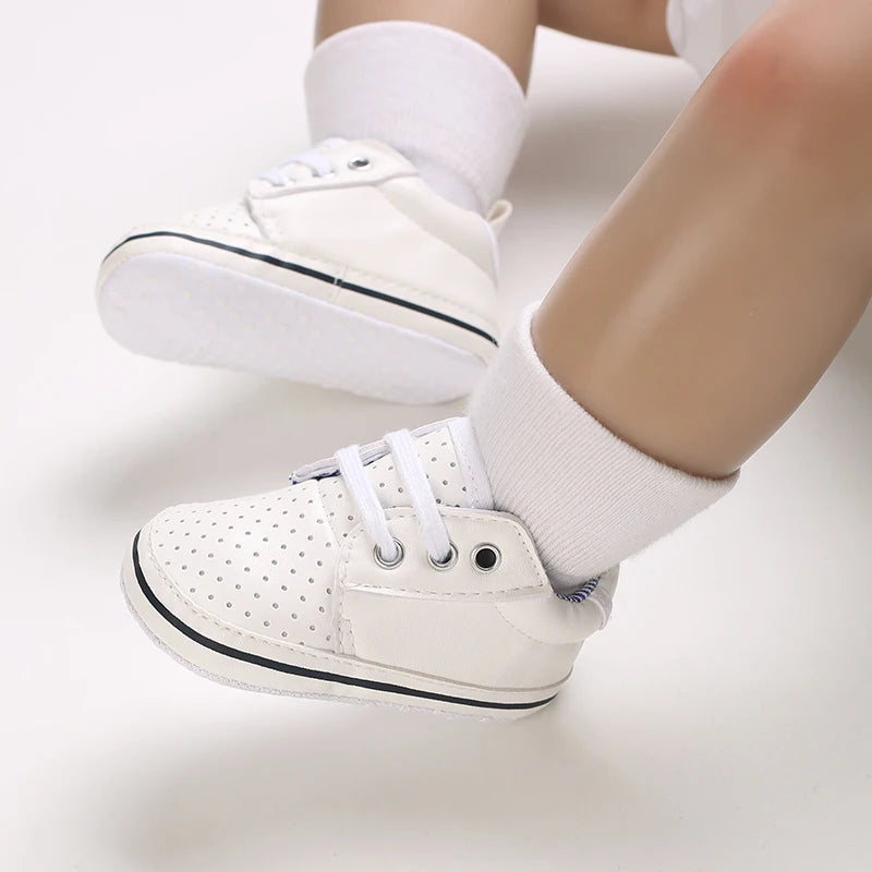 White Soft-Soled Infant Sneakers – Non-Slip Shoes (0–18M)