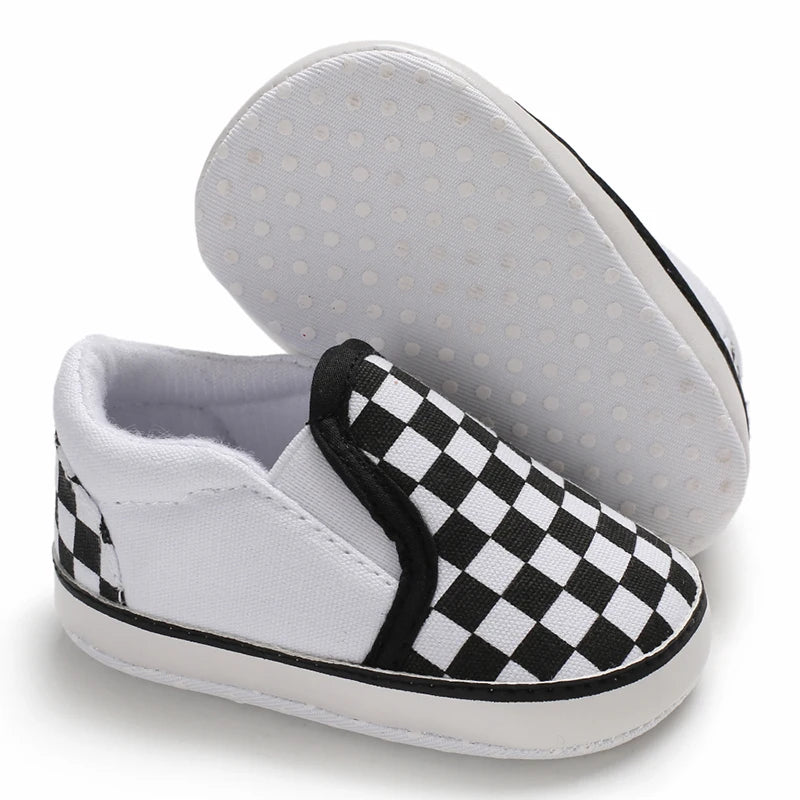 White Soft-Soled Infant Sneakers – Non-Slip Shoes (0–18M)