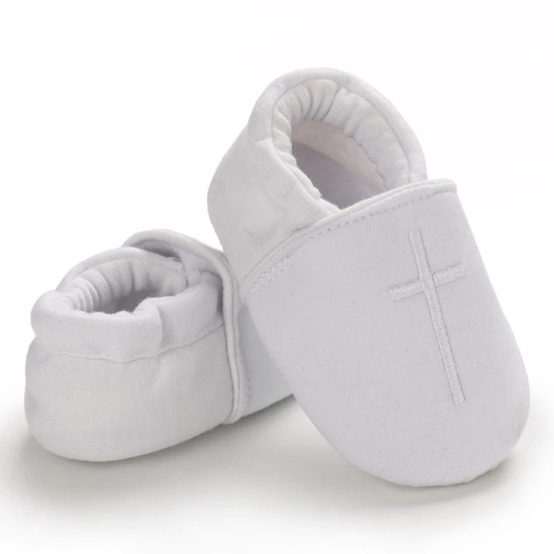 White Soft-Soled Infant Sneakers – Non-Slip Shoes (0–18M)