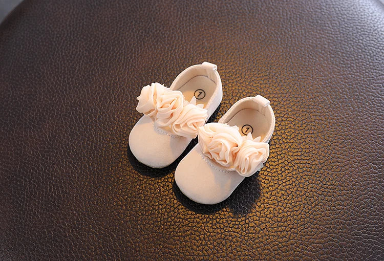 White Lace Princess Baby Shoes – Soft Sole First Walkers