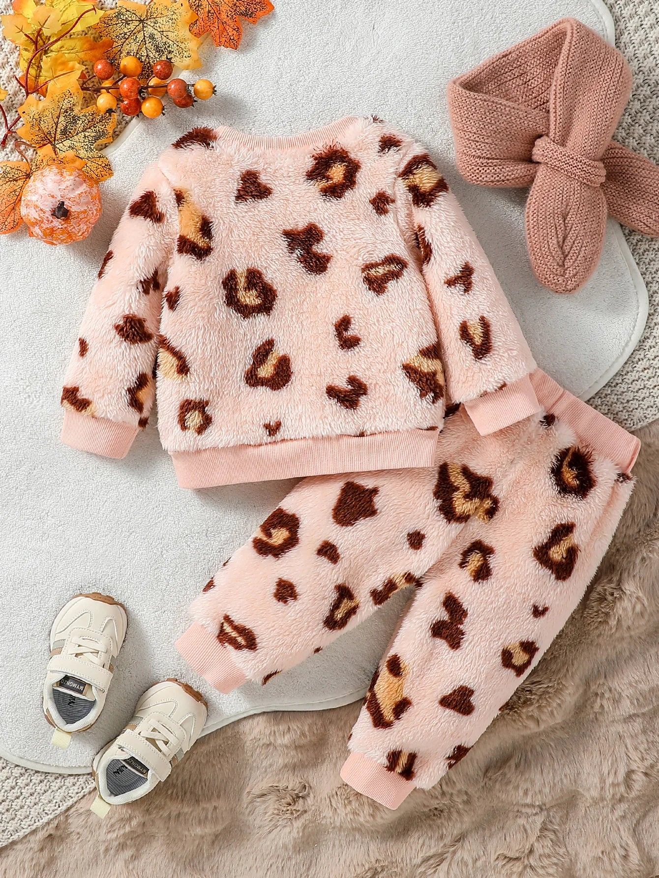 2024 New Style 6M-3Y Baby Unisex 2-piece Infant/Toddler Winter Cute Little Bear Plush Sweater Pants Casual Set