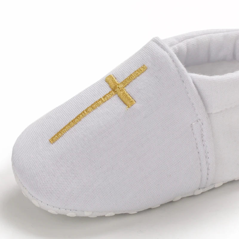 White Soft-Soled Infant Sneakers – Non-Slip Shoes (0–18M)