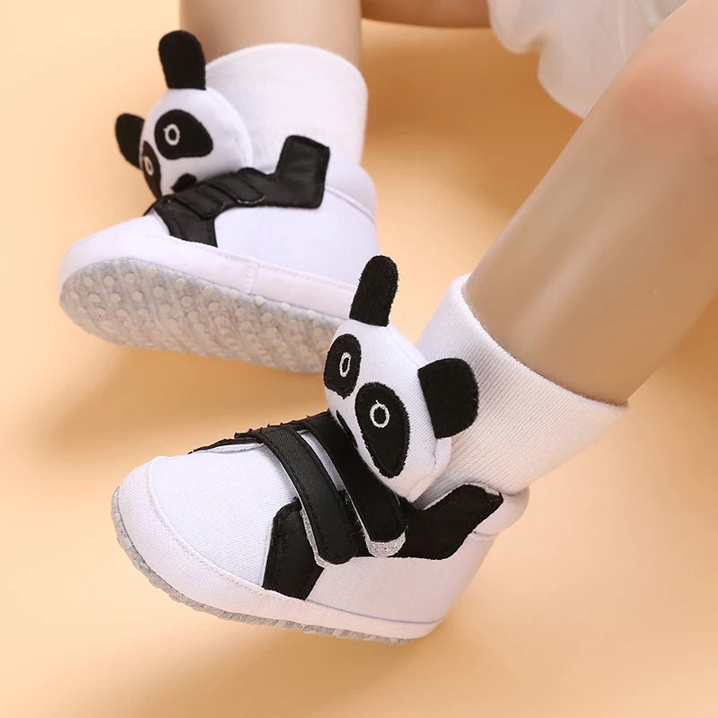 White Soft-Soled Infant Sneakers – Non-Slip Shoes (0–18M)