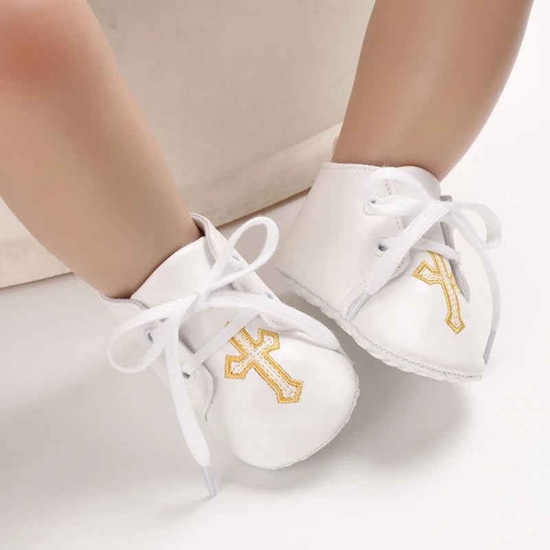 White Soft-Soled Infant Sneakers – Non-Slip Shoes (0–18M)
