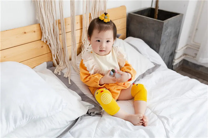 Cotton Baby Knee Pads – Anti-Slip Crawling Protection (0–3 Years)