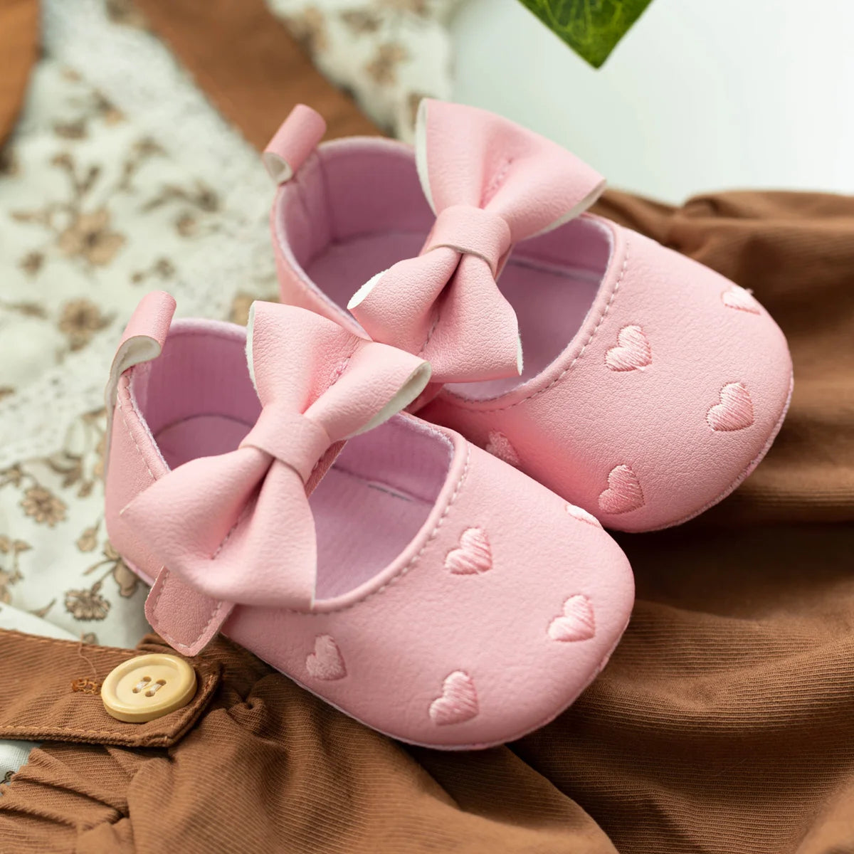 Love Bow Fringe Baby Moccasins – Soft Sole First Walkers