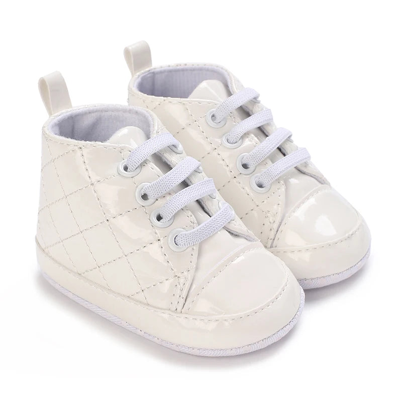 White Soft-Soled Infant Sneakers – Non-Slip Shoes (0–18M)