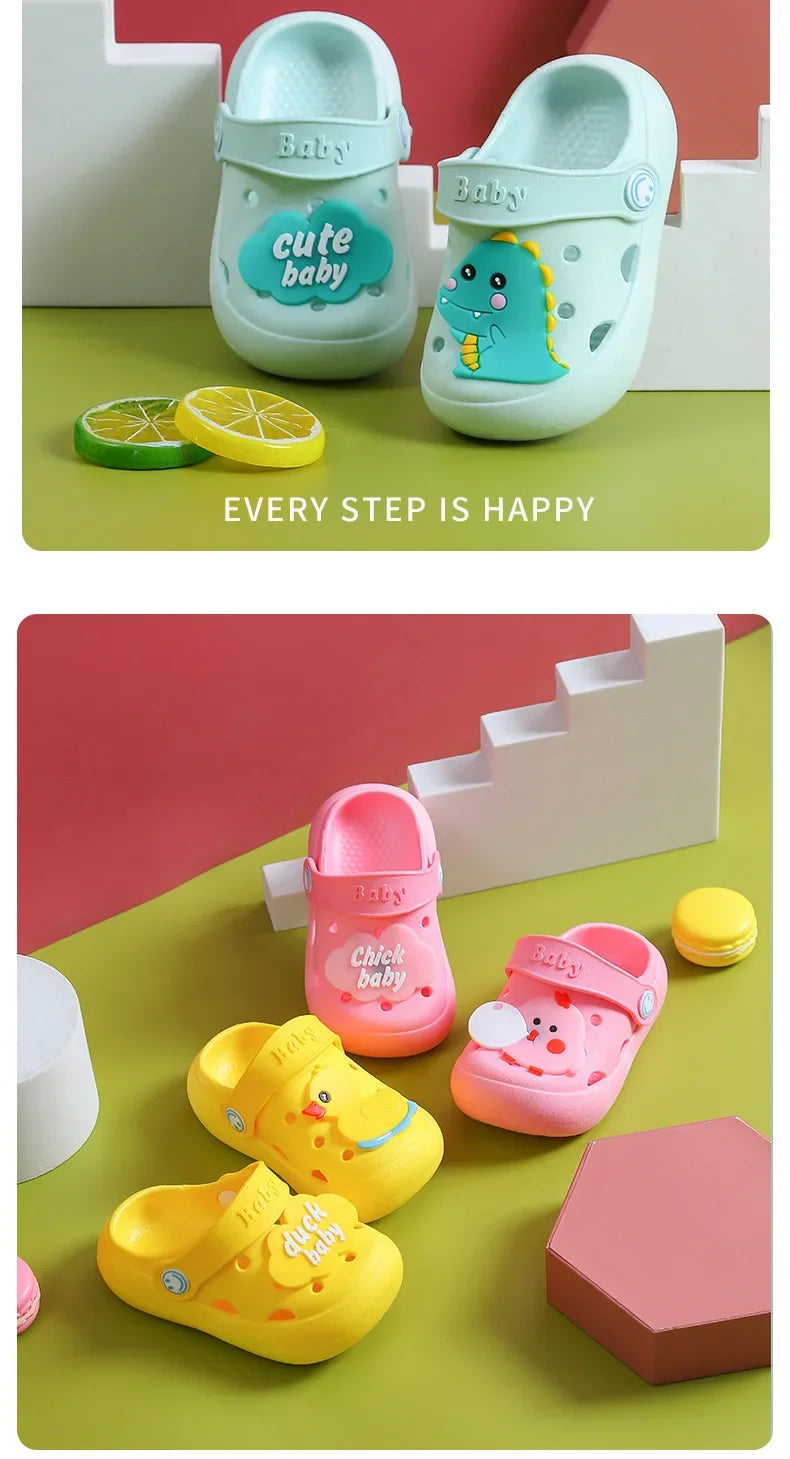 Children's Hole Shoes Slippers for Boys and Girls Breathable Non Slip Cute Lightweight, Soft Soled Sandals for External Wear