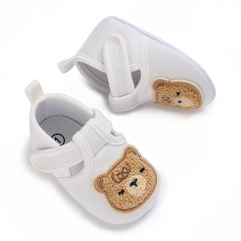 White Soft-Soled Infant Sneakers – Non-Slip Shoes (0–18M)