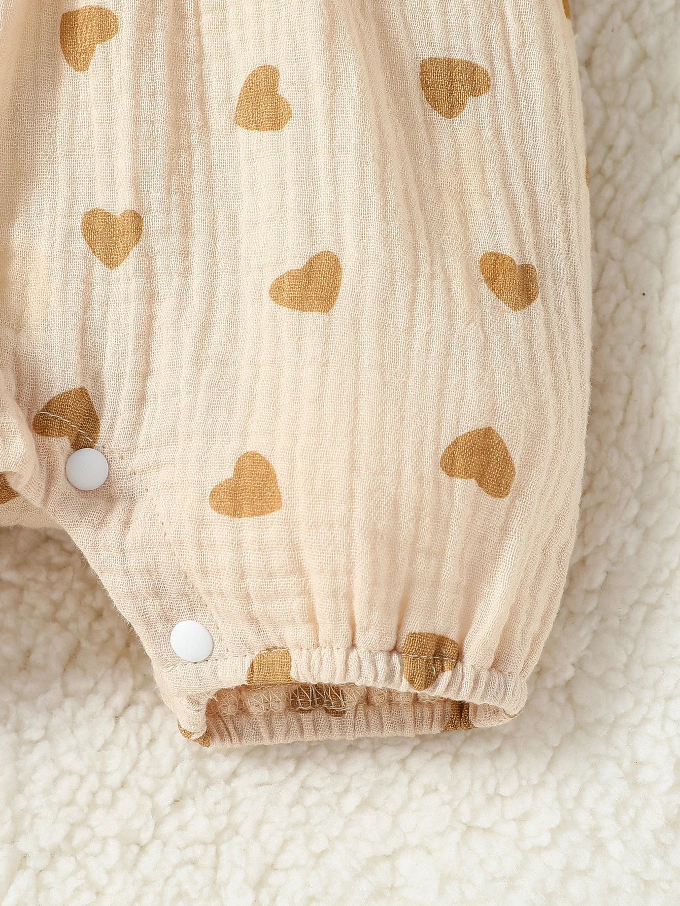 Baby Girl Heart Print Romper Set – Bow & Headband (0–9M)