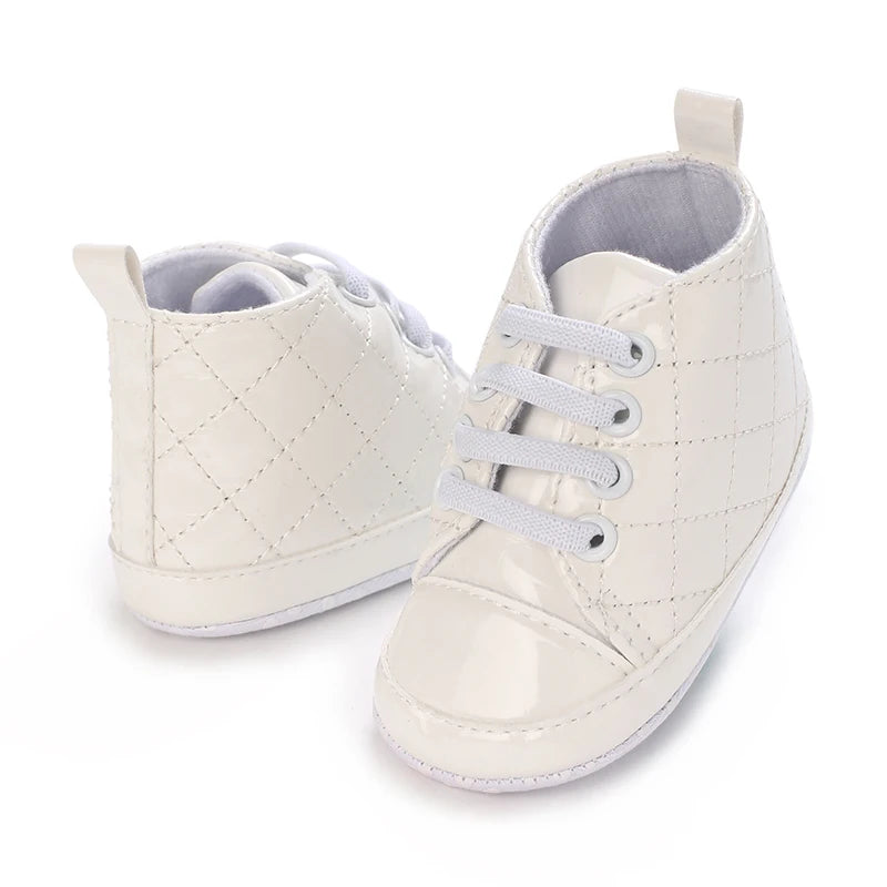 White Soft-Soled Infant Sneakers – Non-Slip Shoes (0–18M)