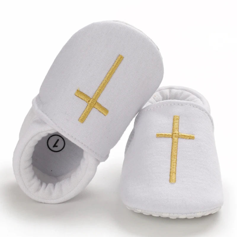 White Soft-Soled Infant Sneakers – Non-Slip Shoes (0–18M)