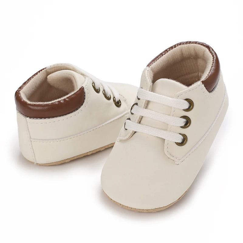 White Soft-Soled Infant Sneakers – Non-Slip Shoes (0–18M)
