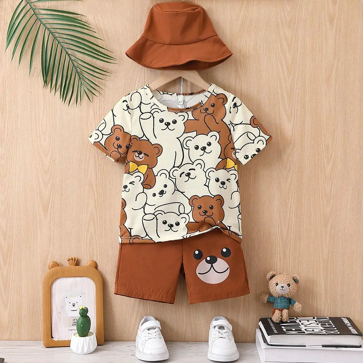2-Piece Young Boy Casual Cartoon Bear Print Round Neck Short-Sleeved T-Shirt and Shorts Set Suitable for Summer Sports Suitable for Daily Use Suitable for Going to School and Travel