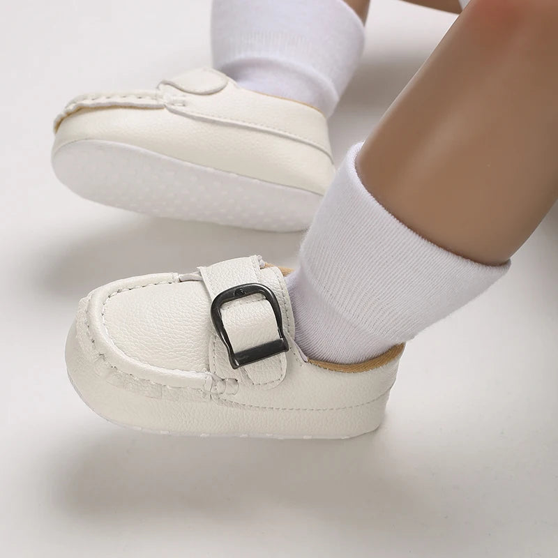 White Soft-Soled Infant Sneakers – Non-Slip Shoes (0–18M)
