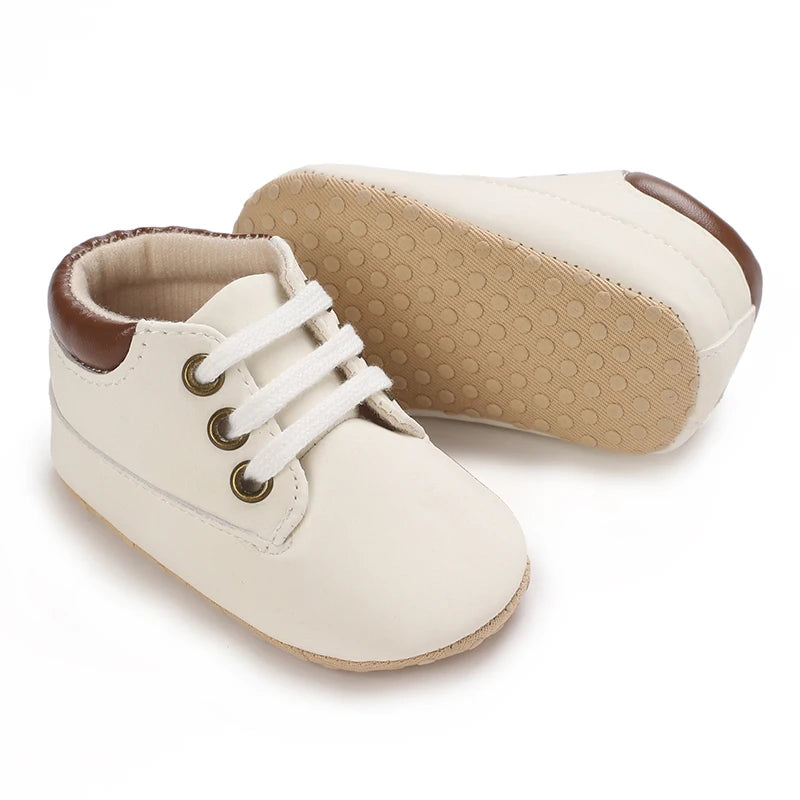White Soft-Soled Infant Sneakers – Non-Slip Shoes (0–18M)