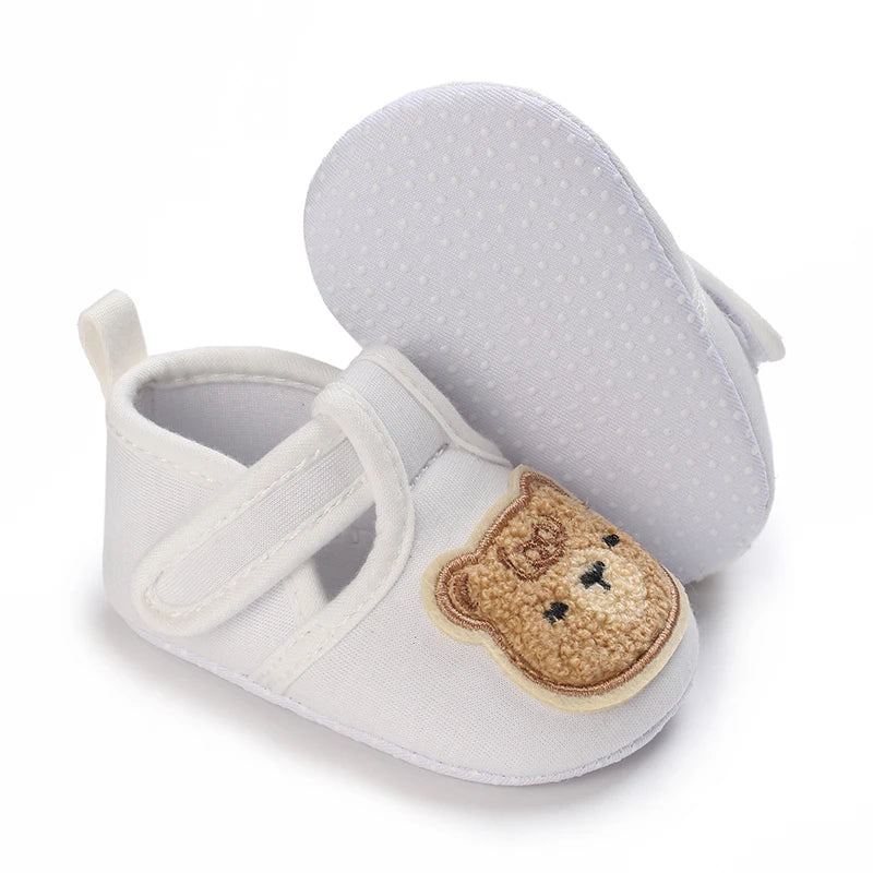 White Soft-Soled Infant Sneakers – Non-Slip Shoes (0–18M)
