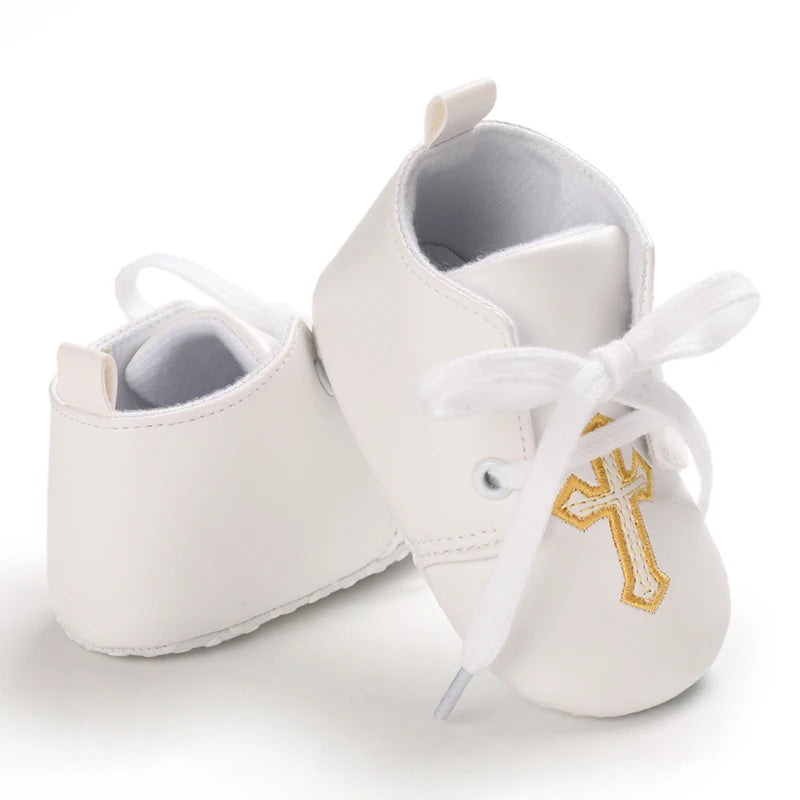 White Soft-Soled Infant Sneakers – Non-Slip Shoes (0–18M)