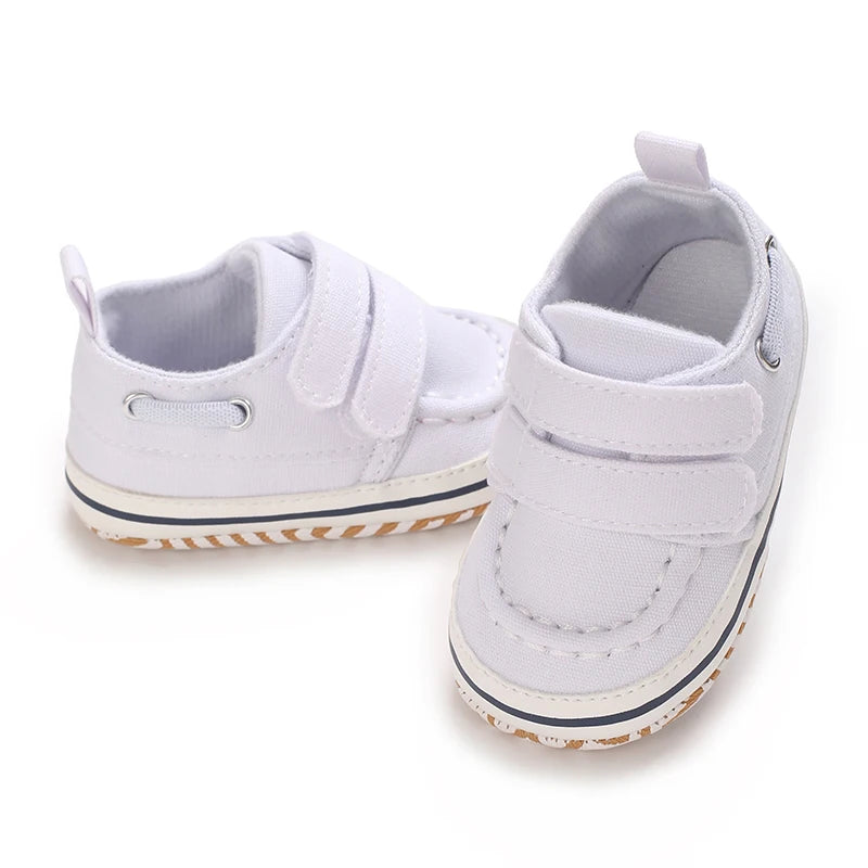 White Soft-Soled Infant Sneakers – Non-Slip Shoes (0–18M)
