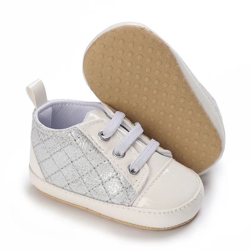 White Soft-Soled Infant Sneakers – Non-Slip Shoes (0–18M)