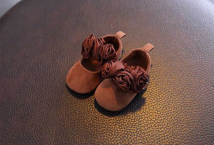 White Lace Princess Baby Shoes – Soft Sole First Walkers