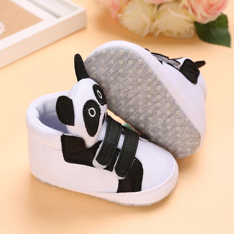 White Soft-Soled Infant Sneakers – Non-Slip Shoes (0–18M)