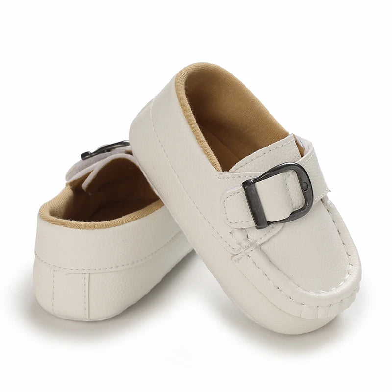 White Soft-Soled Infant Sneakers – Non-Slip Shoes (0–18M)