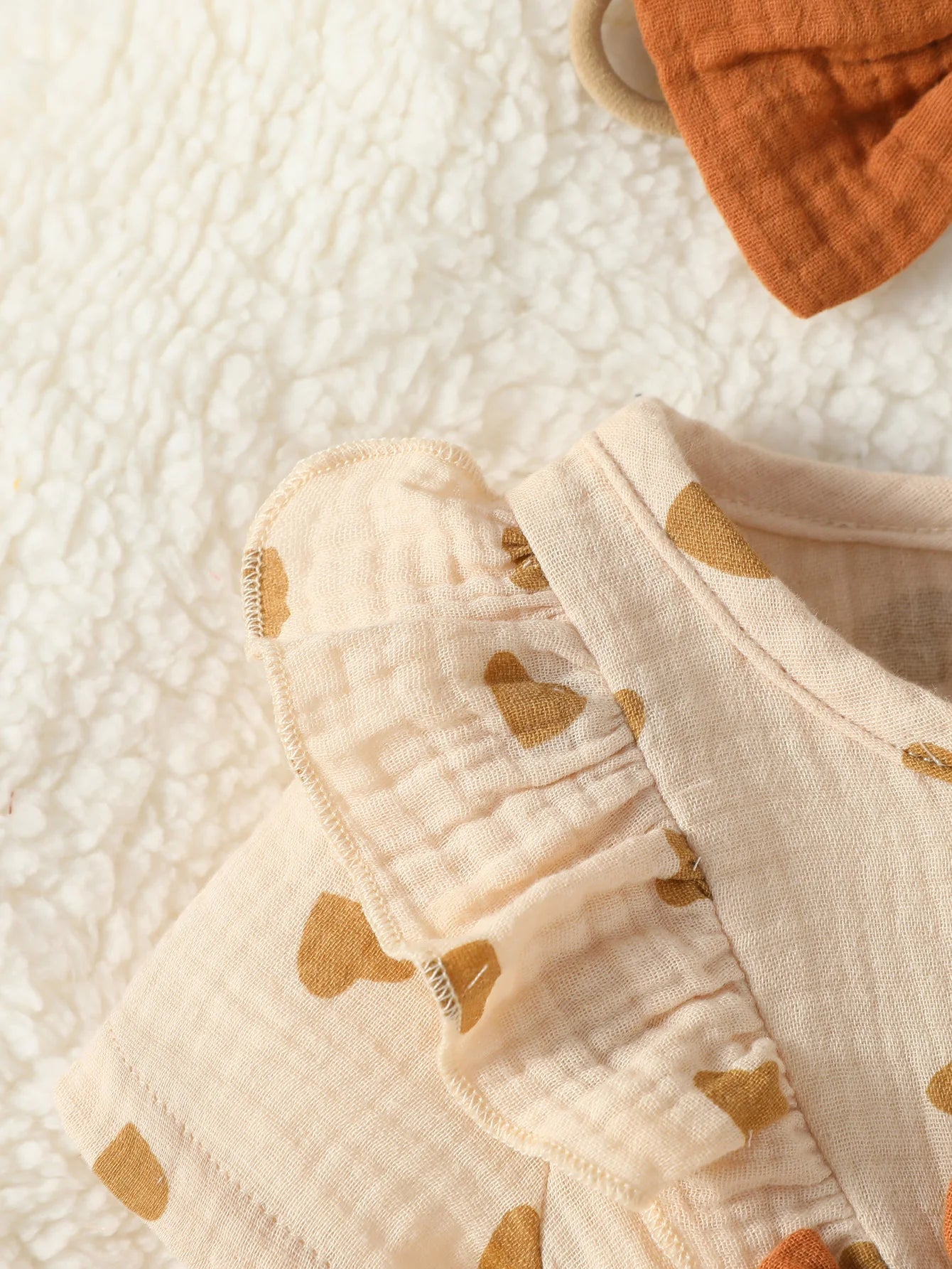 Baby Girl Heart Print Romper Set – Bow & Headband (0–9M)