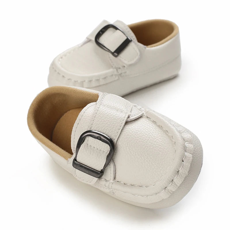 White Soft-Soled Infant Sneakers – Non-Slip Shoes (0–18M)