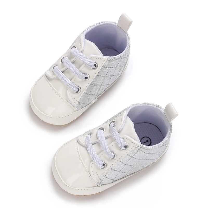 White Soft-Soled Infant Sneakers – Non-Slip Shoes (0–18M)